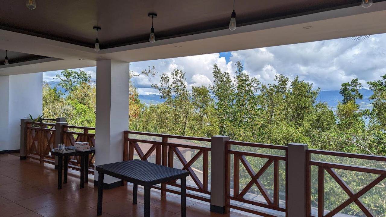 Bakawan Hideaway Resort And Restaurant Tomas Oppus Exterior photo